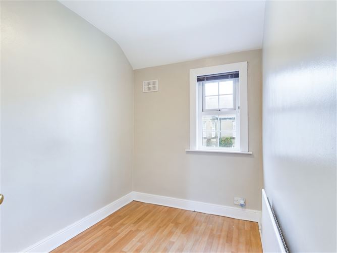 4 Castle Avenue, Thurles, Co. Tipperary