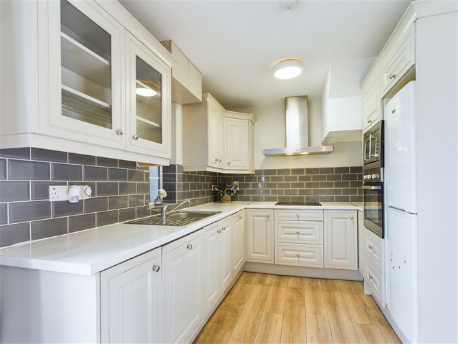 4 Castle Avenue, Thurles, Co. Tipperary