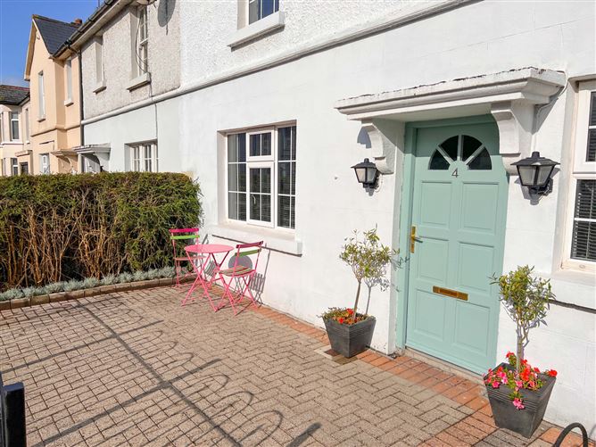 4 Castle Avenue, Thurles, Co. Tipperary