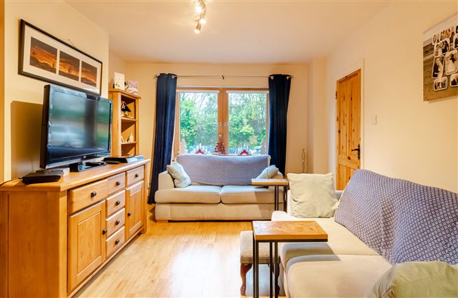 6 Oakpark, Ballyhooley Road, Ballyvolane, Cork