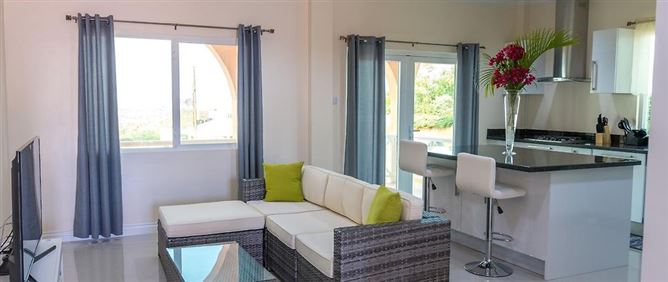 Private, Mount Royal Villas