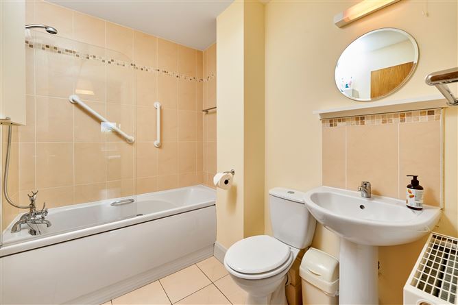 4 Bective House, Beaufort Place, Navan, Meath