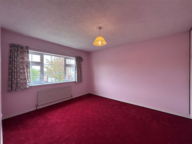 15 Prior Park Hill, Clonmel, Co. Tipperary