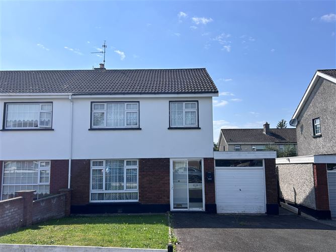 15 Prior Park Hill, Clonmel, Co. Tipperary