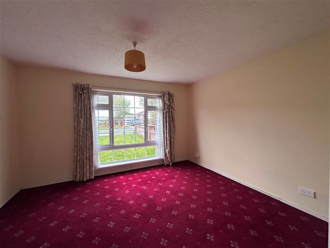 15 Prior Park Hill, Clonmel, Co. Tipperary