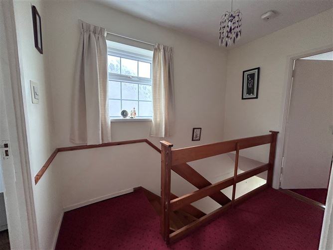 15 Prior Park Hill, Clonmel, Co. Tipperary