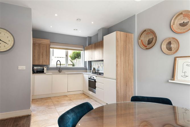 4 Larkfield Close, Leopardstown, Dublin 18
