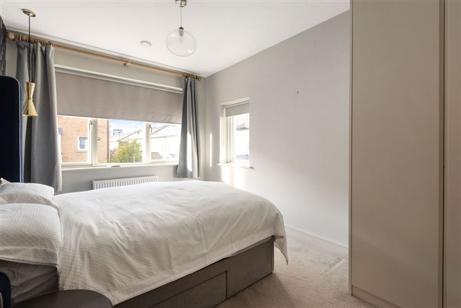 4 Larkfield Close, Leopardstown, Dublin 18