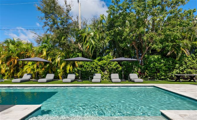 Poolside Story,North Miami Beach,Florida,USA
