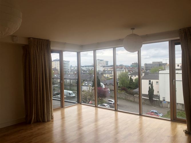 https://photos-a.propertyimages.ie/media/7/9/1/4437197/891a9b50-c532-46e4-9610-d8b266c31f6b_l.jpg