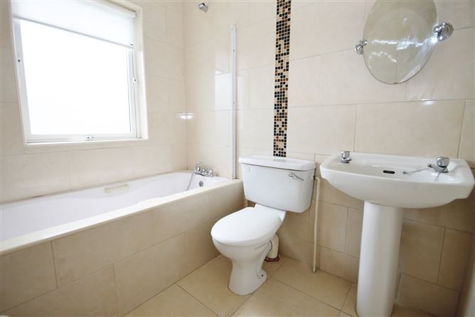 2 Sundale Green, Tallaght, Dublin 24