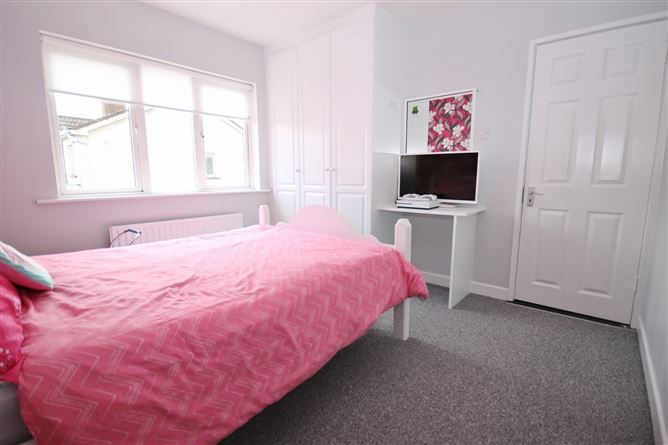 2 Sundale Green, Tallaght, Dublin 24
