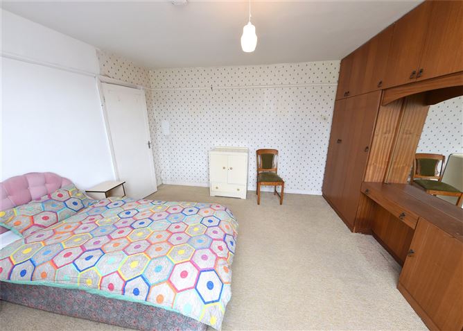7 Highfield Lawn, Model Farm Road, Cork