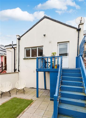 12 Thomas Davis Street West, Inchicore, Dublin 8.