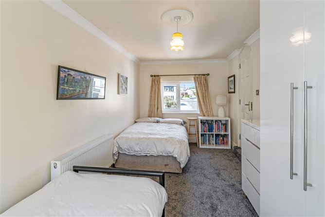 Manton, 63 Lower Salthill Road, Salthill, Galway