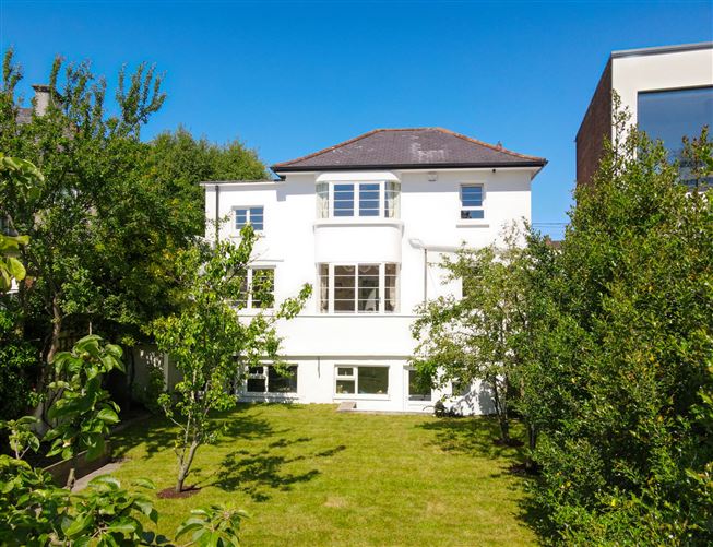 Manton, 63 Lower Salthill Road, Salthill, Galway