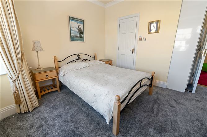 Manton, 63 Lower Salthill Road, Salthill, Galway