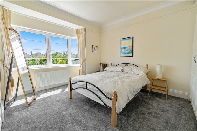 Manton, 63 Lower Salthill Road, Salthill, Galway