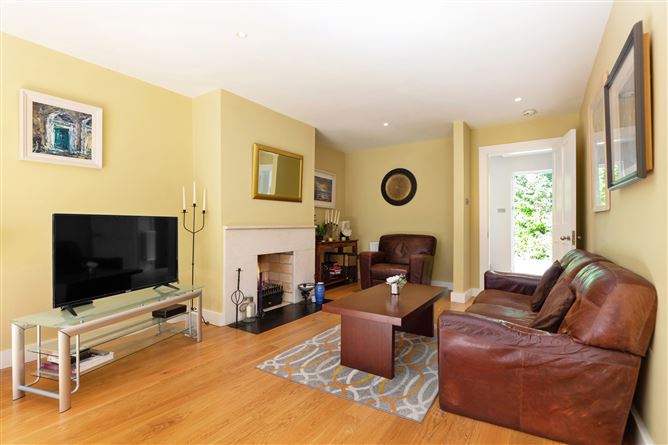 1 The Mews, Monkstown Castle, Monkstown, Co. Dublin