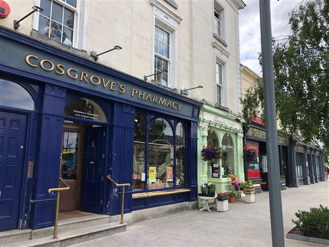 1 The Mews, Monkstown Castle, Monkstown, Co. Dublin
