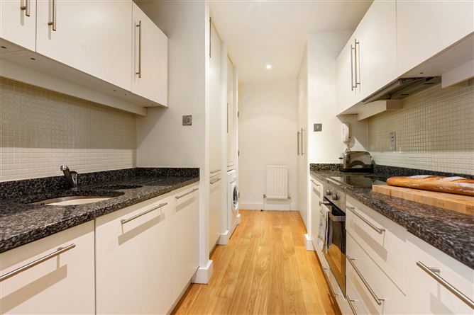 1 The Mews, Monkstown Castle, Monkstown, Co. Dublin