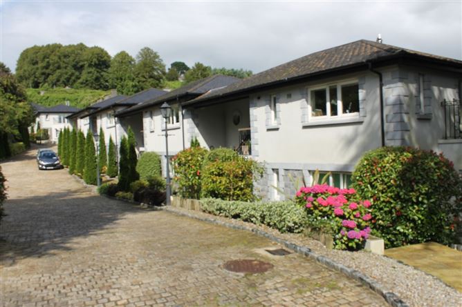 11 L�s�n Apartments, Strawberry Hill, Sundays Well, Co. Cork