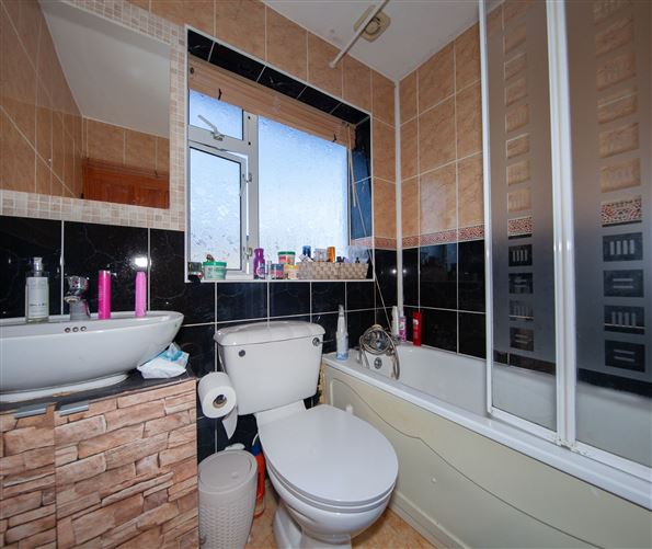 22 Rathsallagh Drive, Shankill, Dublin