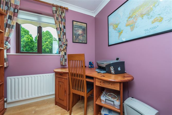 https://photos-a.propertyimages.ie/media/7/9/1/4952197/73228f2a-f1e3-41be-be4e-f14d3079ce37_l.jpg