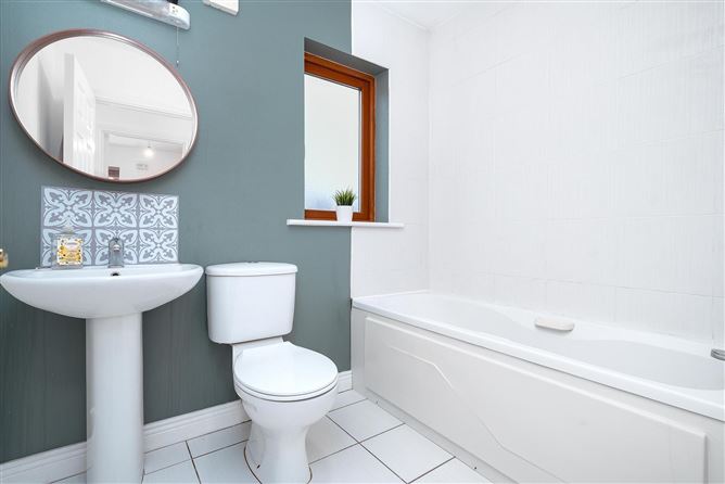 3 The Drive, Earls Court, Kill, Co. Kildare