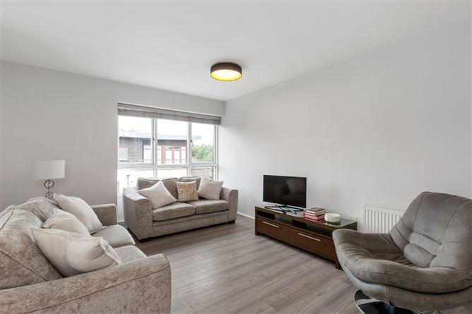 37 Temple Gardens, Northwood, Santry, Dublin 9