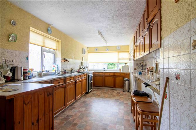 8 Shamrock Drive, Athy, Kildare