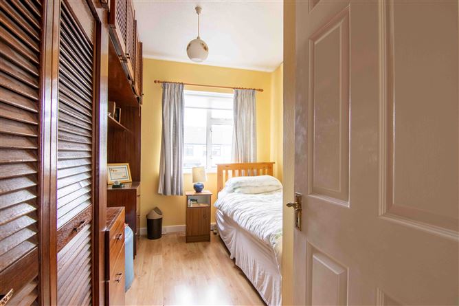 8 Shamrock Drive, Athy, Kildare