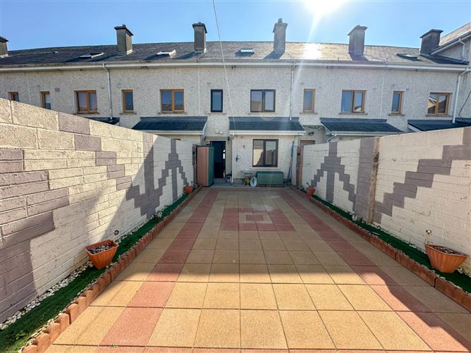 68 Sruthan Mhuirlinne, Ballybane, Galway