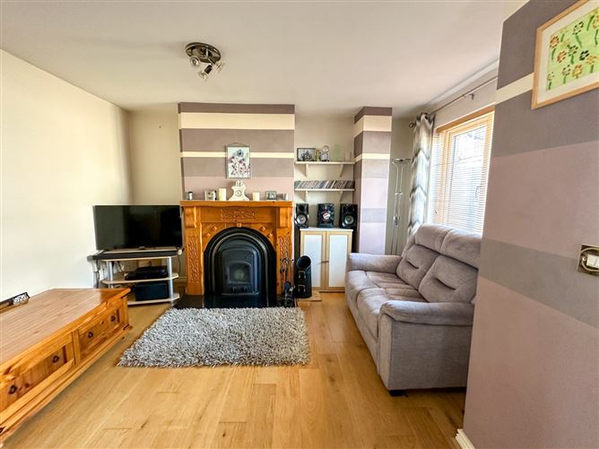 68 Sruthan Mhuirlinne, Ballybane, Galway