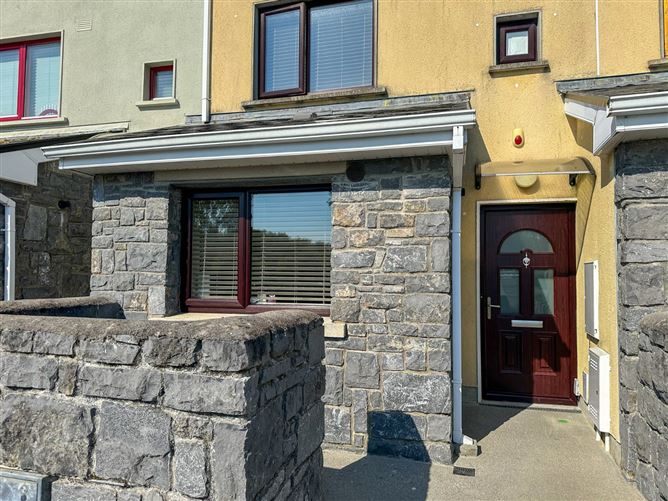 68 Sruthan Mhuirlinne, Ballybane, Galway