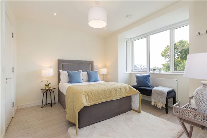 24 The Avenue, Carrickmines Manor, Carrickmines, Dublin 18