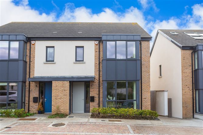 24 The Avenue, Carrickmines Manor, Carrickmines, Dublin 18