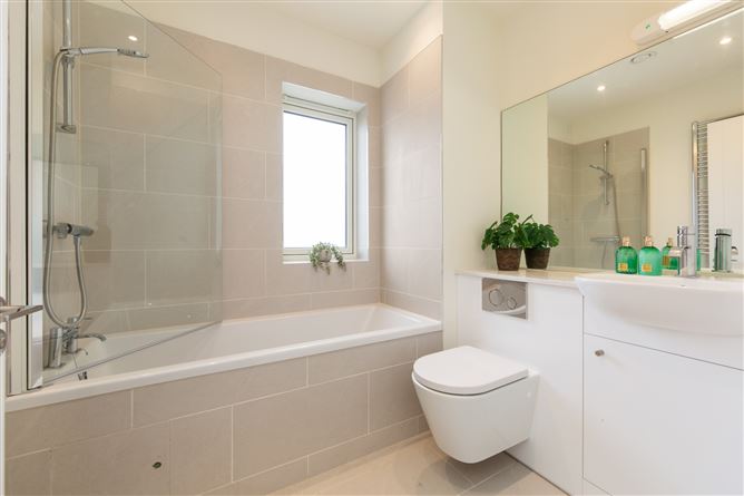 24 The Avenue, Carrickmines Manor, Carrickmines, Dublin 18