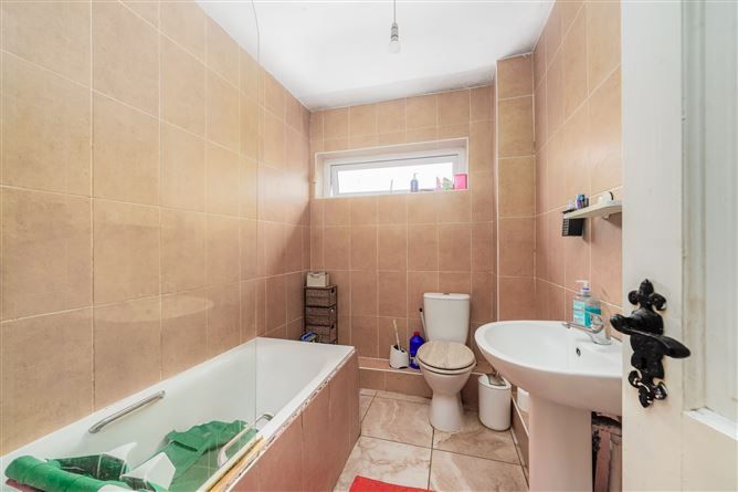 53 Rathvilly Park, Finglas, Dublin 11