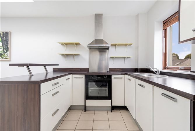 Townhouse 5, Brabazon Hall, Ardee Street, Dublin 8