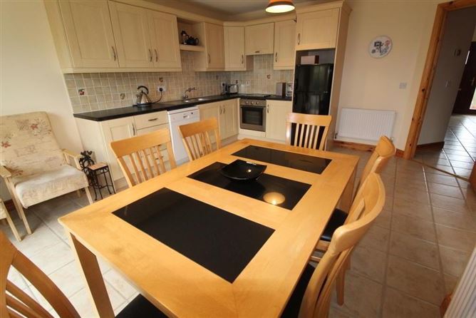6 Lakeview, Keshcarrigan, Leitrim, Leitrim
