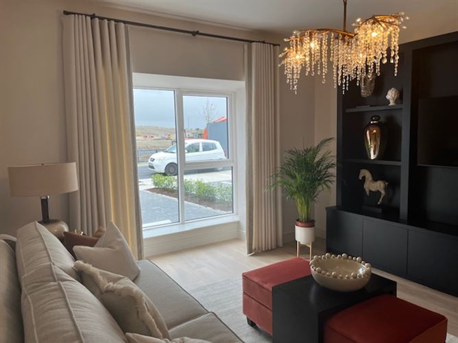 https://photos-a.propertyimages.ie/media/7/9/3/4352397/e10c38b1-c76e-4a7d-85ad-b818cb306104_l.jpg