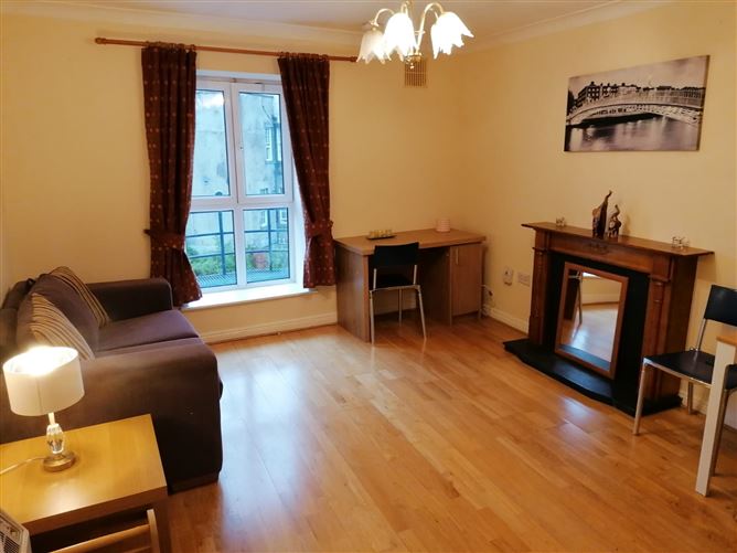 45 Stewart Hall, Ryders Row, Parnell St, Dublin 1