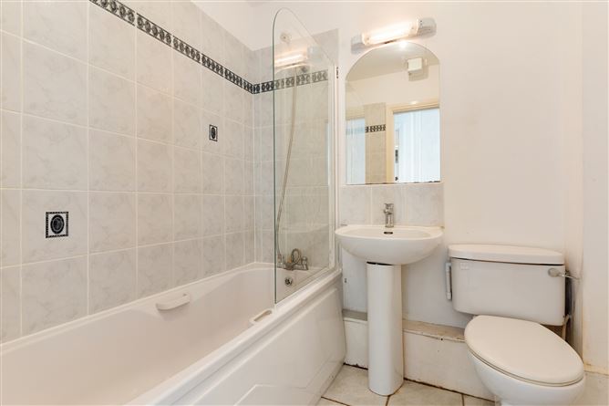 144 The Berkeley, Pembroke Sq, Grand Canal St Upr, Grand Canal Dk, Dublin 4