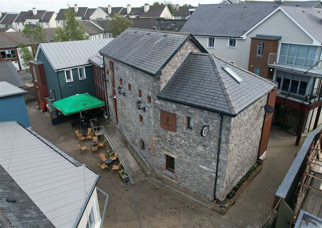 Bar, Restaurant & Two Apartments, Peacock Lane, Ballisodare, Co. Sligo