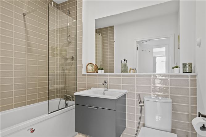 Apartment 19, Sycamore Hall, Clay Farm, Leopardstown, Dublin 18