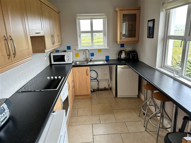 33 Knockrahaderry, Liscannor, Co. Clare, Ennistymon, Clare