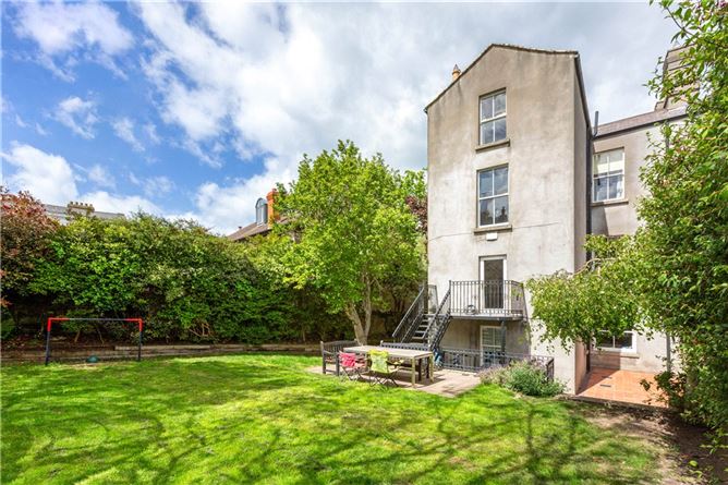 Photo 25 of 37 — 1 Breffni Terrace, Sandycove, Co. Dublin