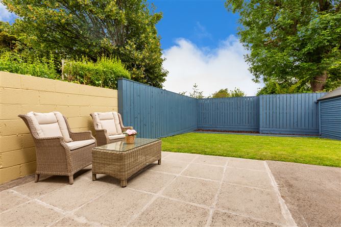 Photo 17 of 19 — 31 Belmont Lawn, Blackrock, Co. Dublin