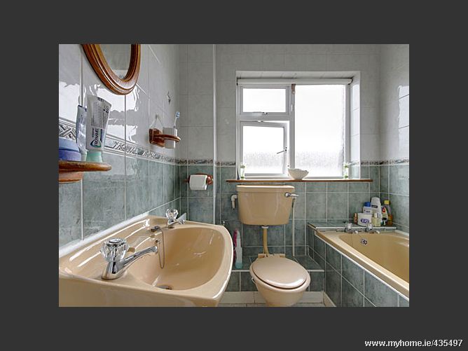 141 St. Johns Crescent, Clondalkin, Dublin 22